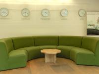 Ladenbau Sofa grün