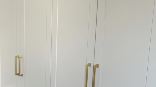 Weißer Einbauschrank nach Maß