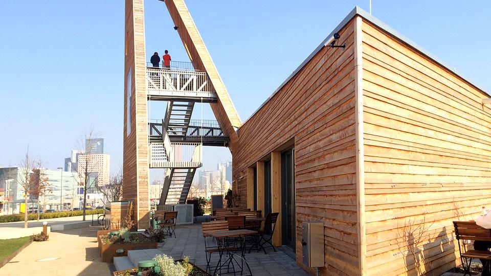 Holzfassade für ein Restaurant bei Frankfurt