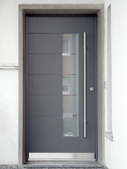Moderne Haustür in grau-schiefer