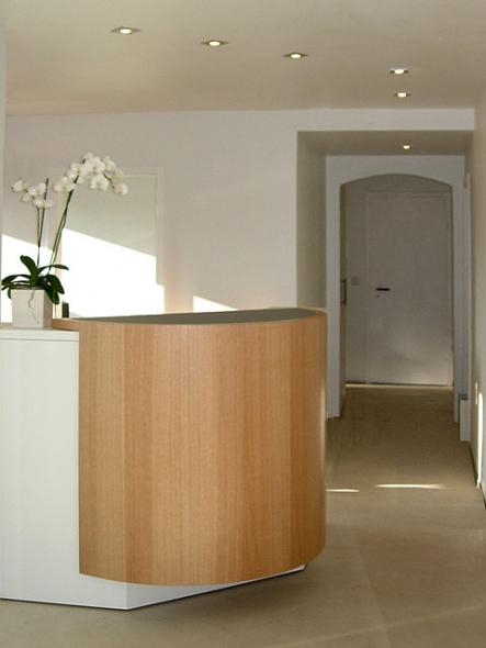 Ladenbau Empfangstresen 